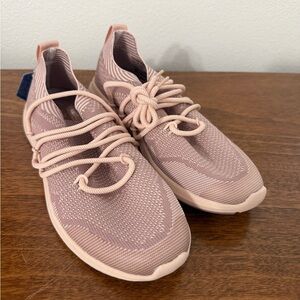 Women’s Fabletics Sneakers